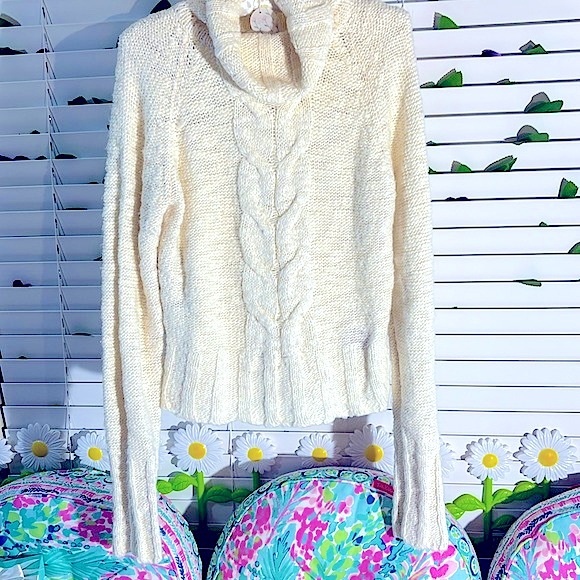 Guess Jeans cream turtleneck sweater - Picture 1 of 5